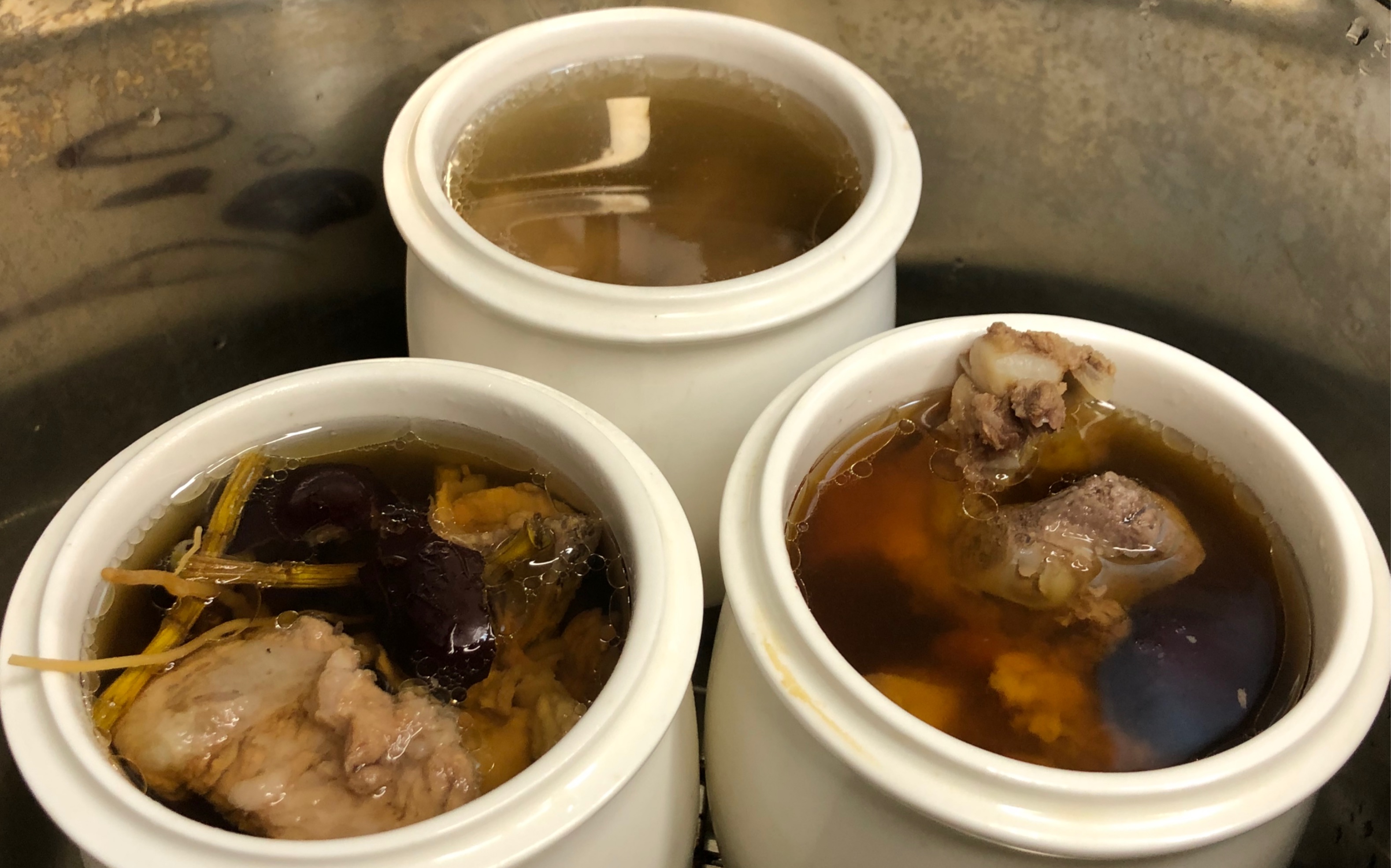 一人一盅炖汤,大人小孩各喝所需,营养美味,来看看这些汤料你认识吗?