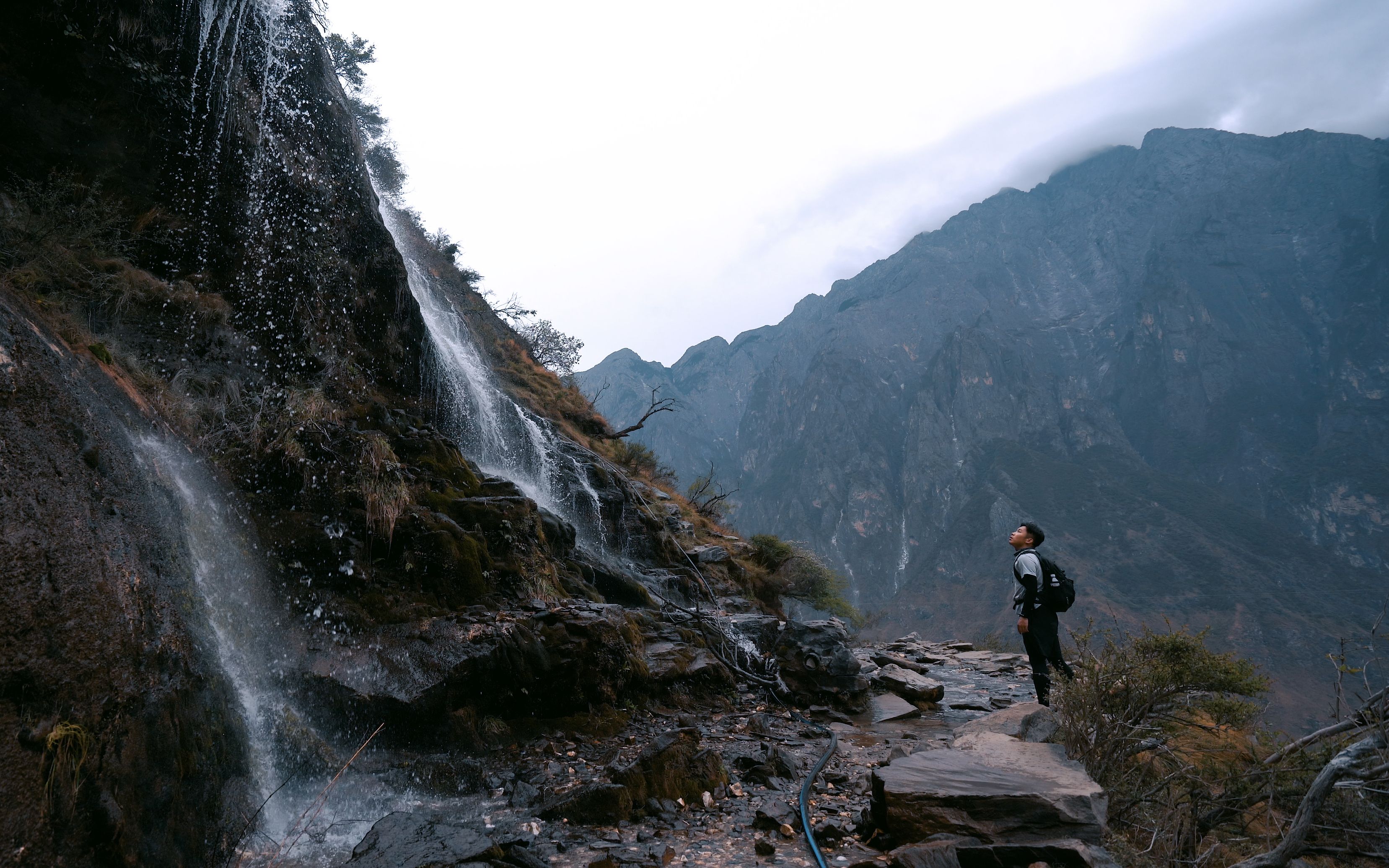 虎跳峡高路徒步下tigerleapinggorgeuppertrekking