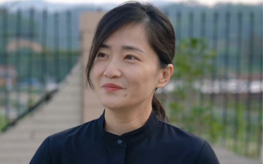 【三悦有了新工作】三悦大姨扮演者郭柯宇杀青采访称赞群演_哔哩哔哩