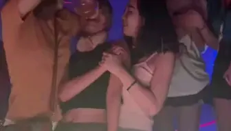 一起和西安playhouse酒吧妹妹吹香槟