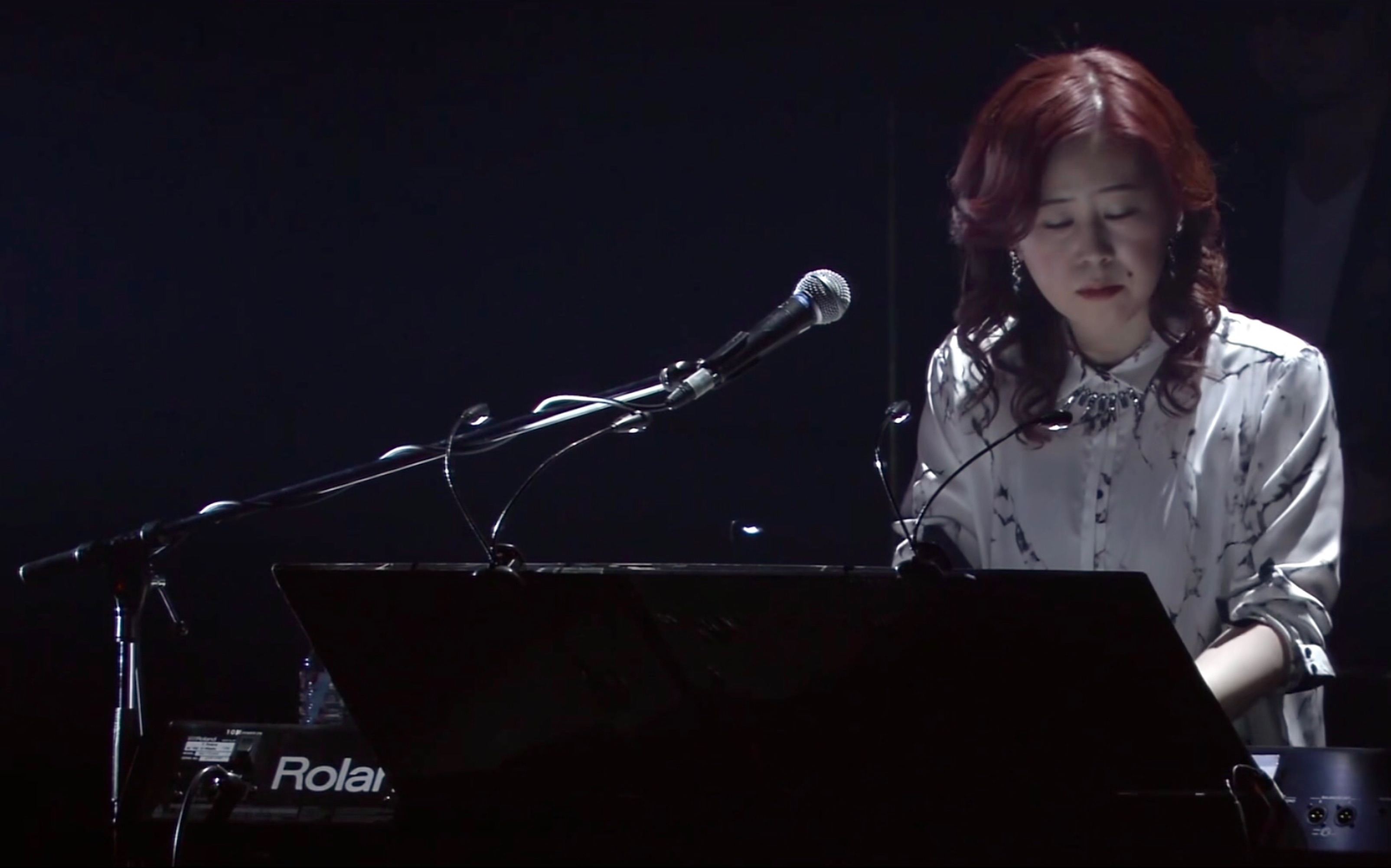 [图]【南里侑香 梶浦由记】暁の車 双语字幕（2014 Live of FictionJunction YUUKA Day 1) 高达SEED插曲 晓之车