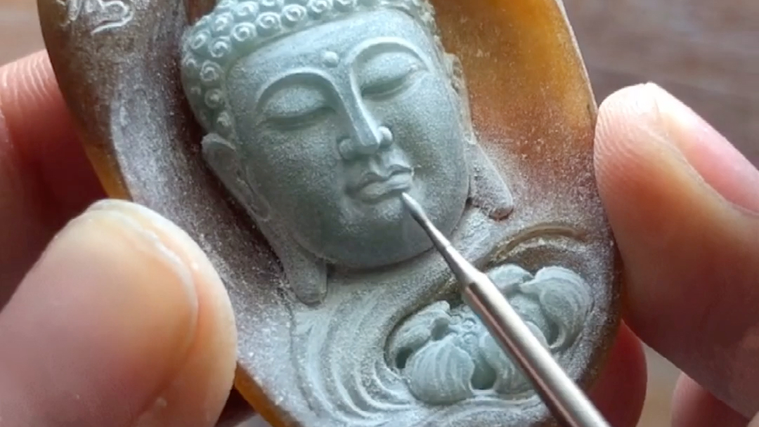 这开脸越看越舒服! #翡翠 #雕刻