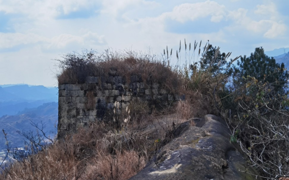 李河镇骑龙寨,探古寻幽