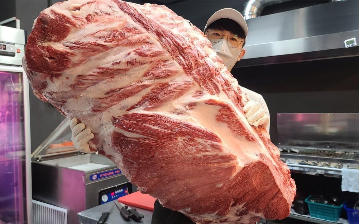 小伙切牛排,40斤骨头肥油去掉,剩30斤肉,价格翻10倍,卖5万元