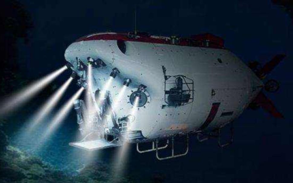 中国"蛟龙"下潜深海7300米,发现一个秘密,引起国际关注!