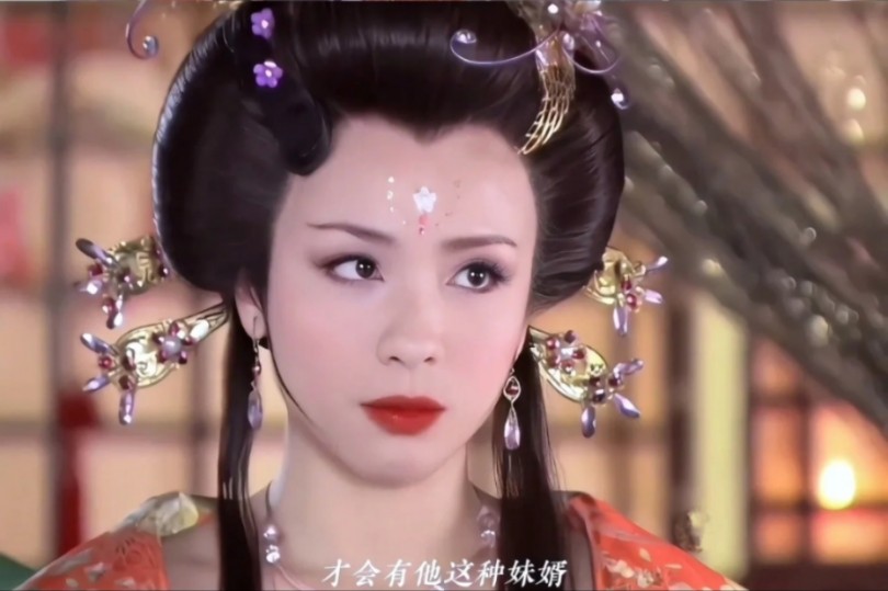 二姐王银钏陈怡真坏过,但也是真的美艳.王银钏单人向cut