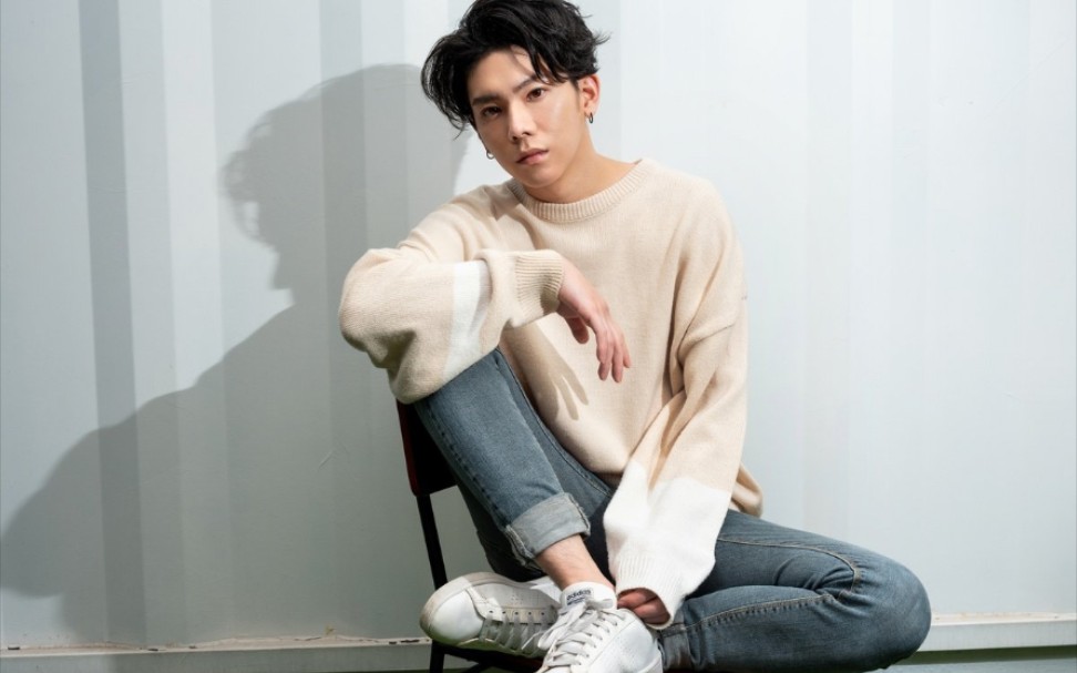 杨宇腾yu20210312yuyangofficialig更新快拍合集第二名的逆袭永远的第