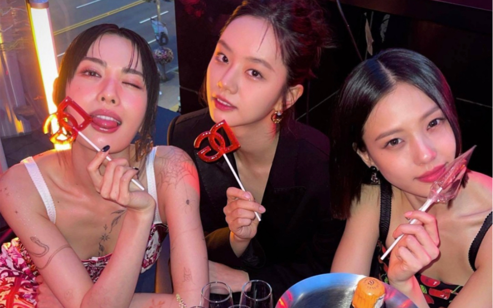 230531 as林娜娜更新动态 快看!她给谁在一起!