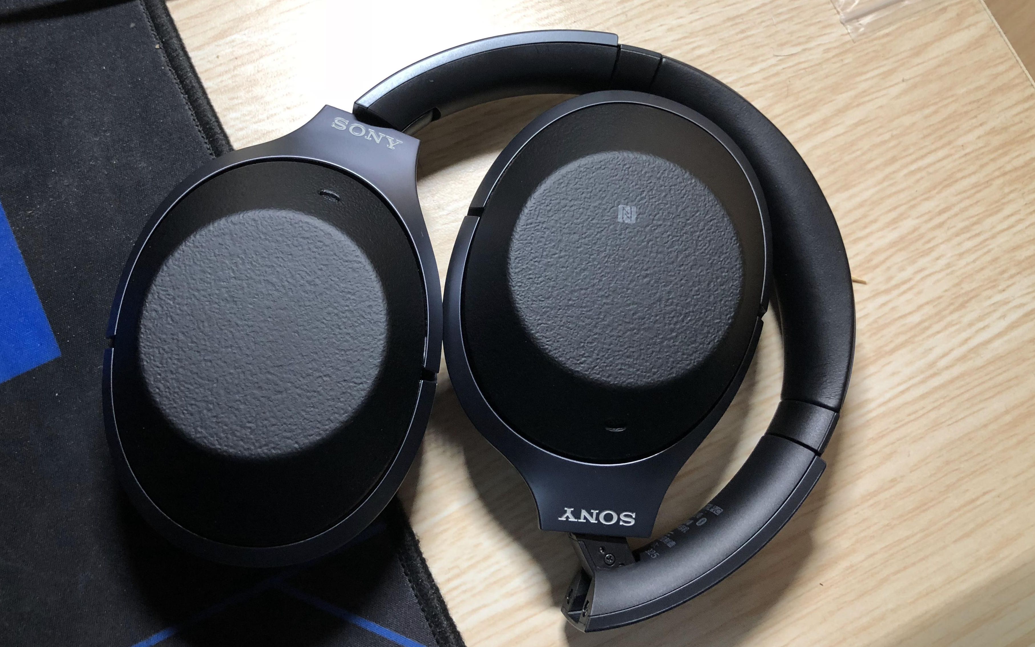 四九年入国军?学生党的第一款无线降噪耳机——索尼wh-1000xm2开箱