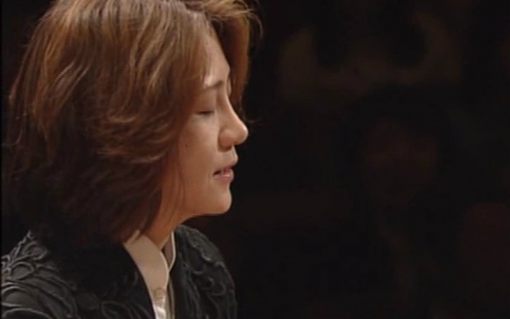 西本智实 mv 《i love you》