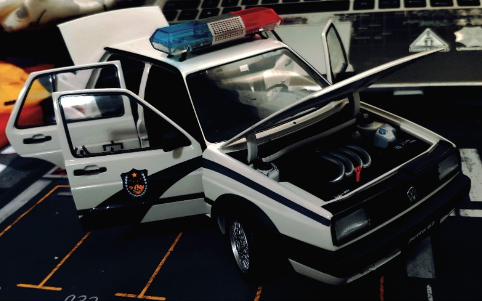 1:18 大众捷达gt警车模型赏鉴