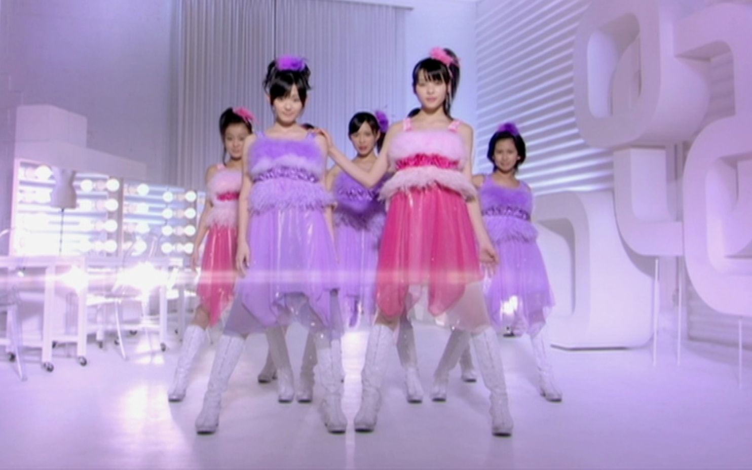 [图]℃-ute 04 LALALA 幸せの歌(LALALA幸福之歌)(2008年02月27日) BDMV 无损音乐