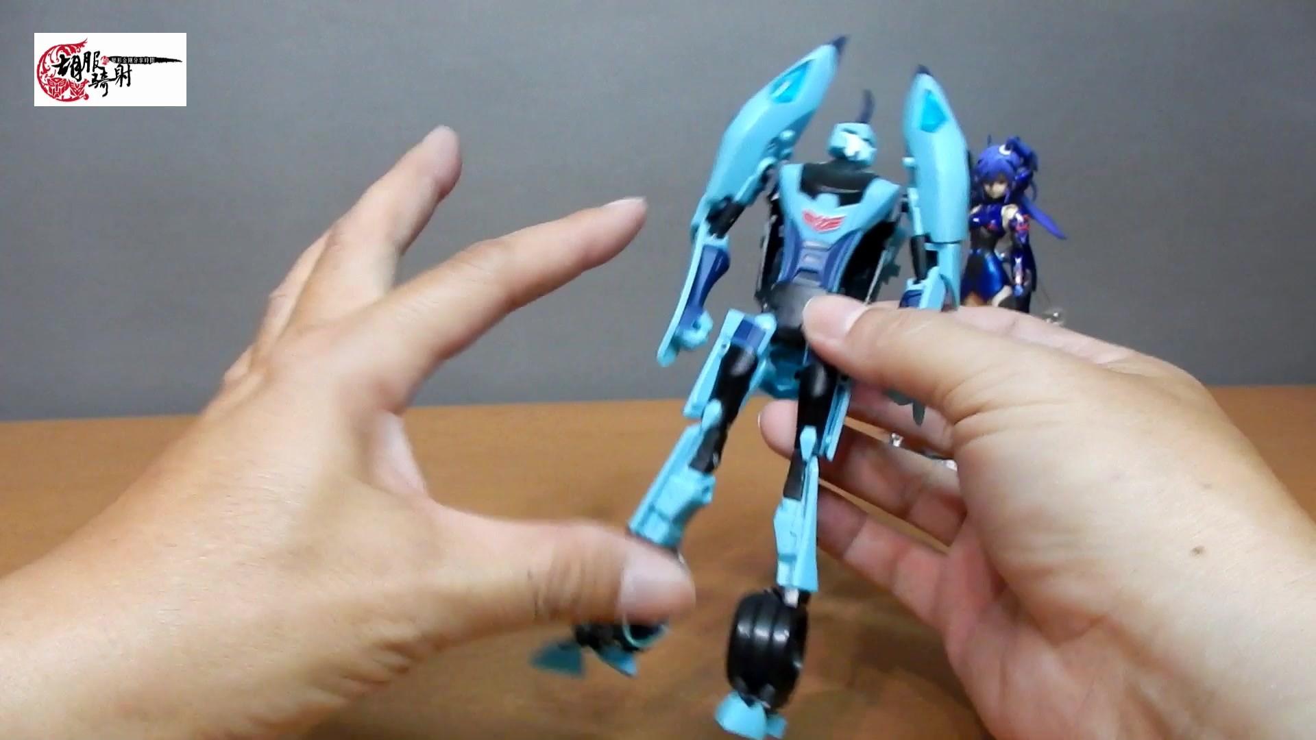 [图]胡服騎射的變形金剛分享時間699集 Transformers Animated deluxe class Blurr 囉嗦