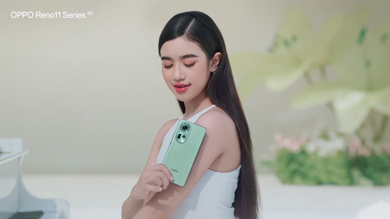 柬埔寨小公主的oppo手机广告