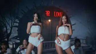 Descargar video: SISTAR19孝琳+宝拉新曲NO MORE (MA BOY)MV公开