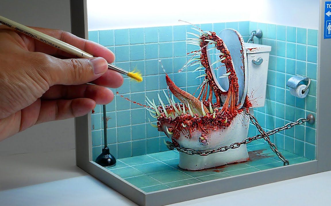 用黏土塑造史上最奇怪的马桶,它像是一个怪物张开血盆大口