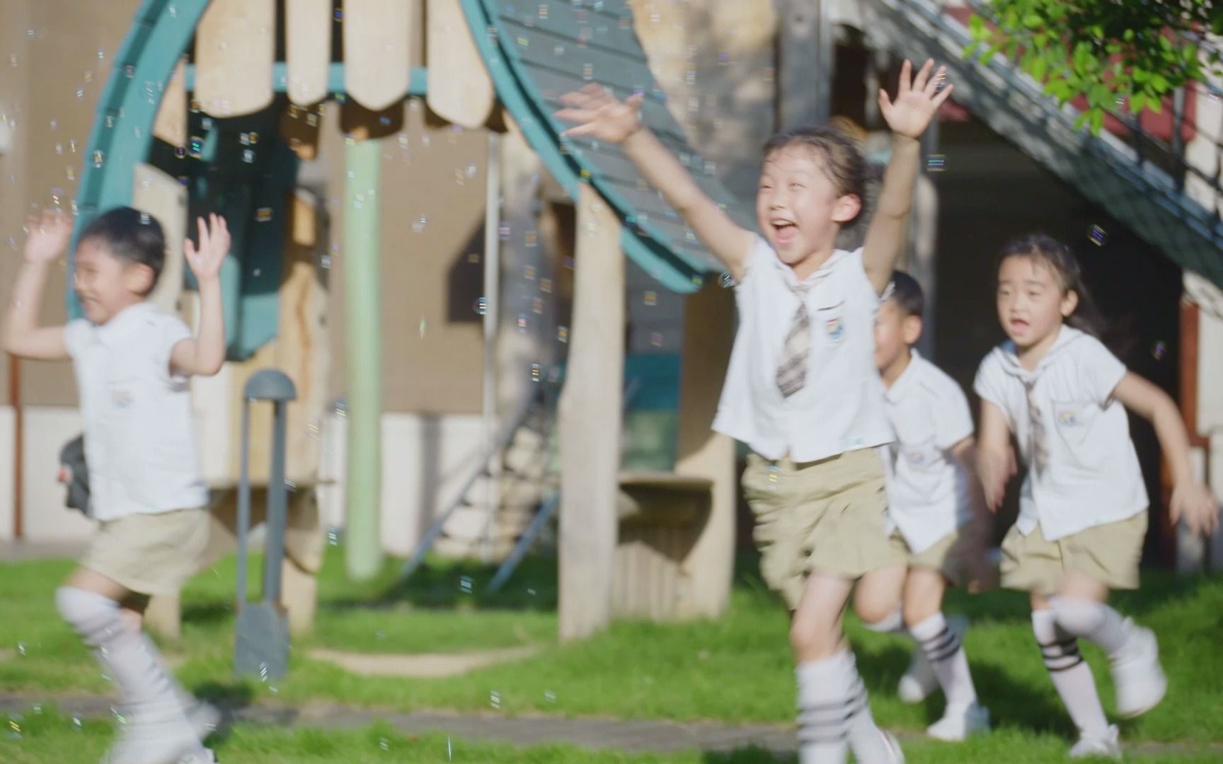 [图]厦门中航城红黄蓝国际幼儿园——蓝四班毕业季微电影