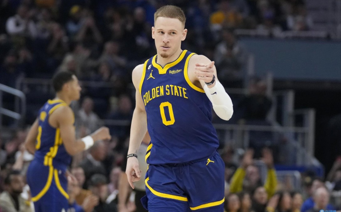 勇士拿下关键卡位战,鲁尼迪文琴佐上热搜,普尔真的就惨不忍睹!