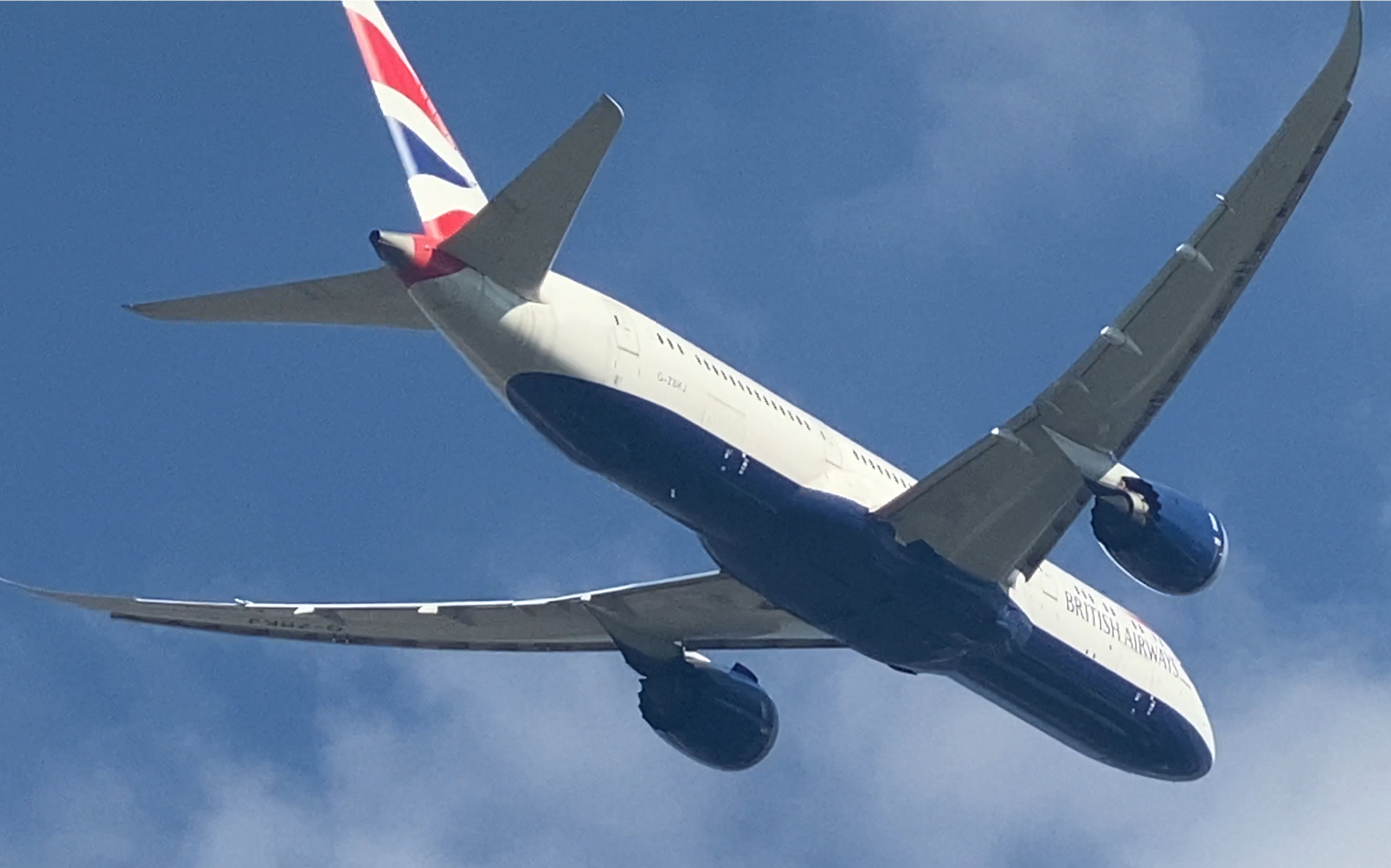 英国航空满载波音7879起飞