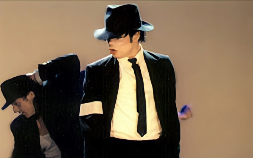 史上最伟大的齐舞表演,这段舞蹈也巩固了#迈克尔杰克逊 流行音乐之王