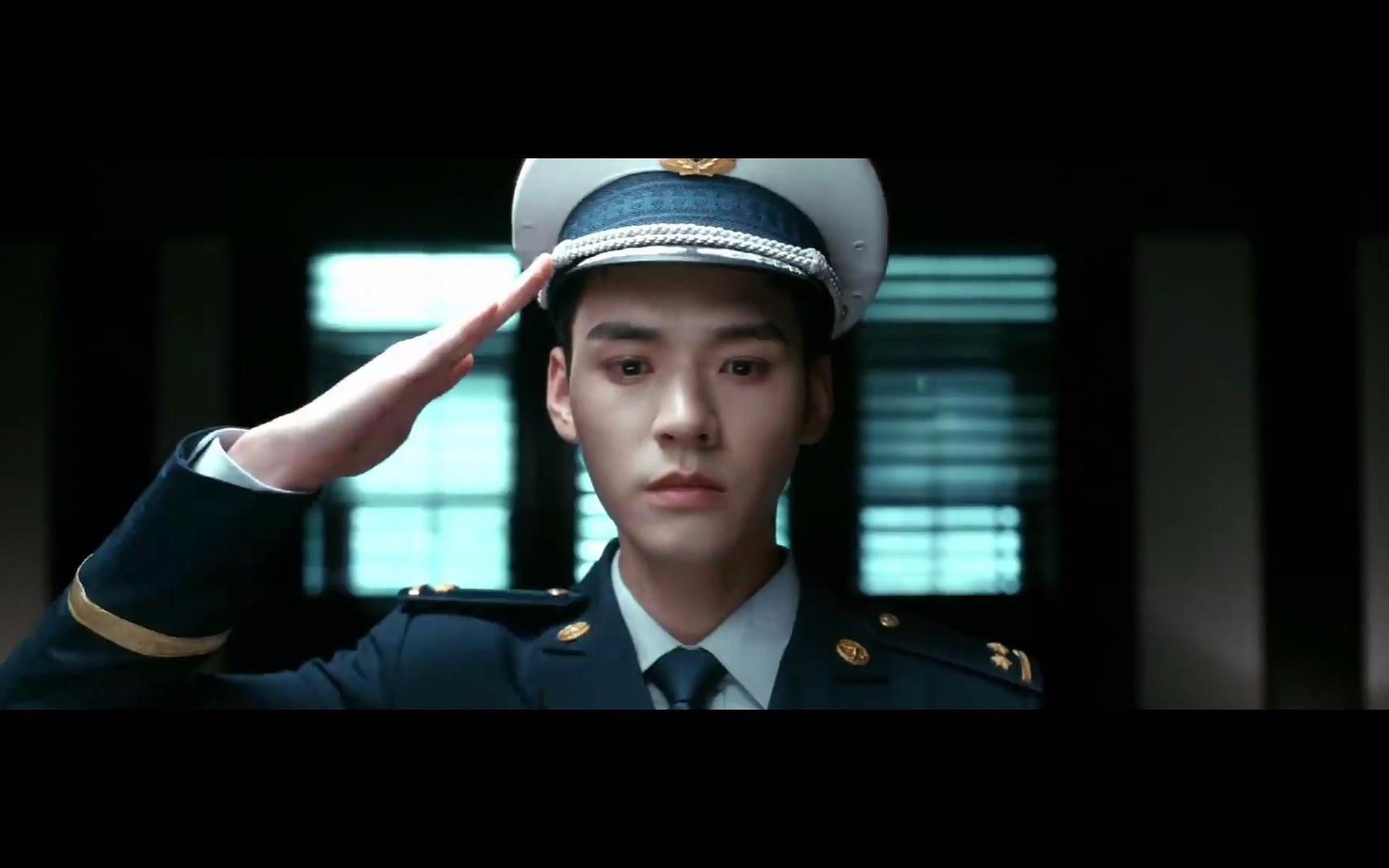 【龚俊火焰蓝混剪】最美逆行者,致敬消防员!_哔哩哔哩_bilibili