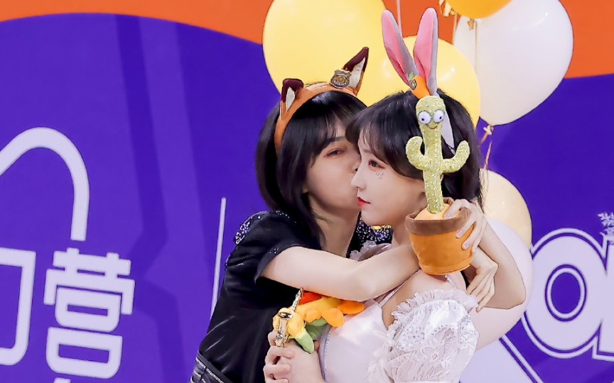 【奉天承芸‖王晓佳 蒋芸】211203蒋芸mvp公演 芸姐和别人跳双生花vs