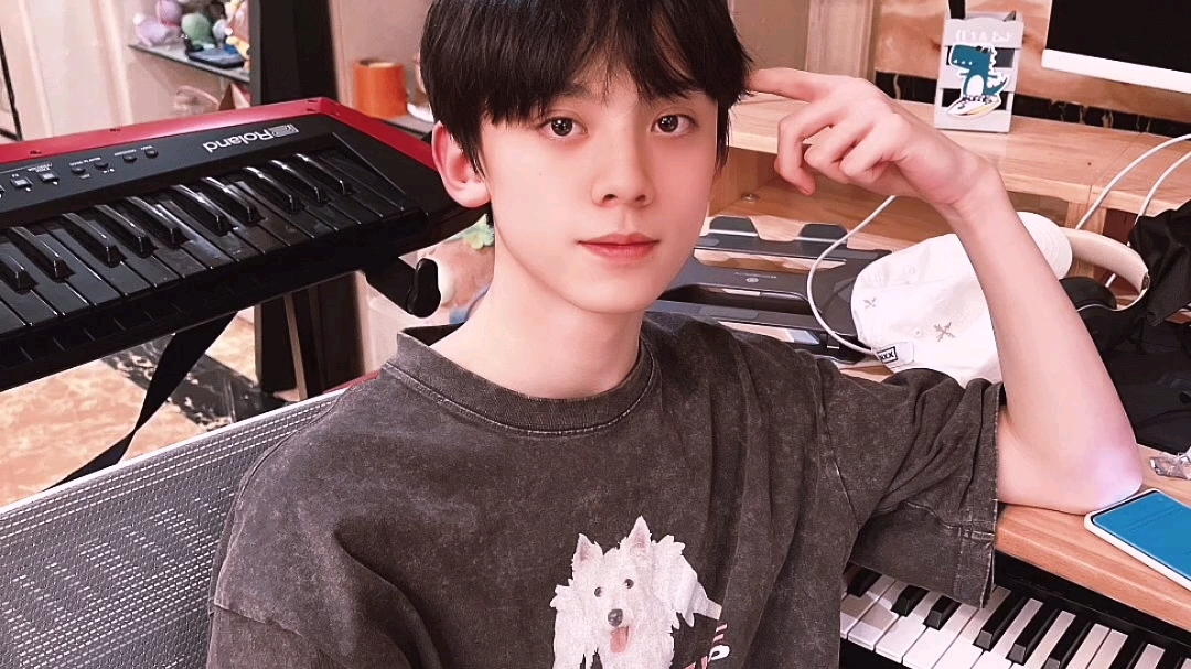 【航极禹润】you get on stage to sing loud enough audience can