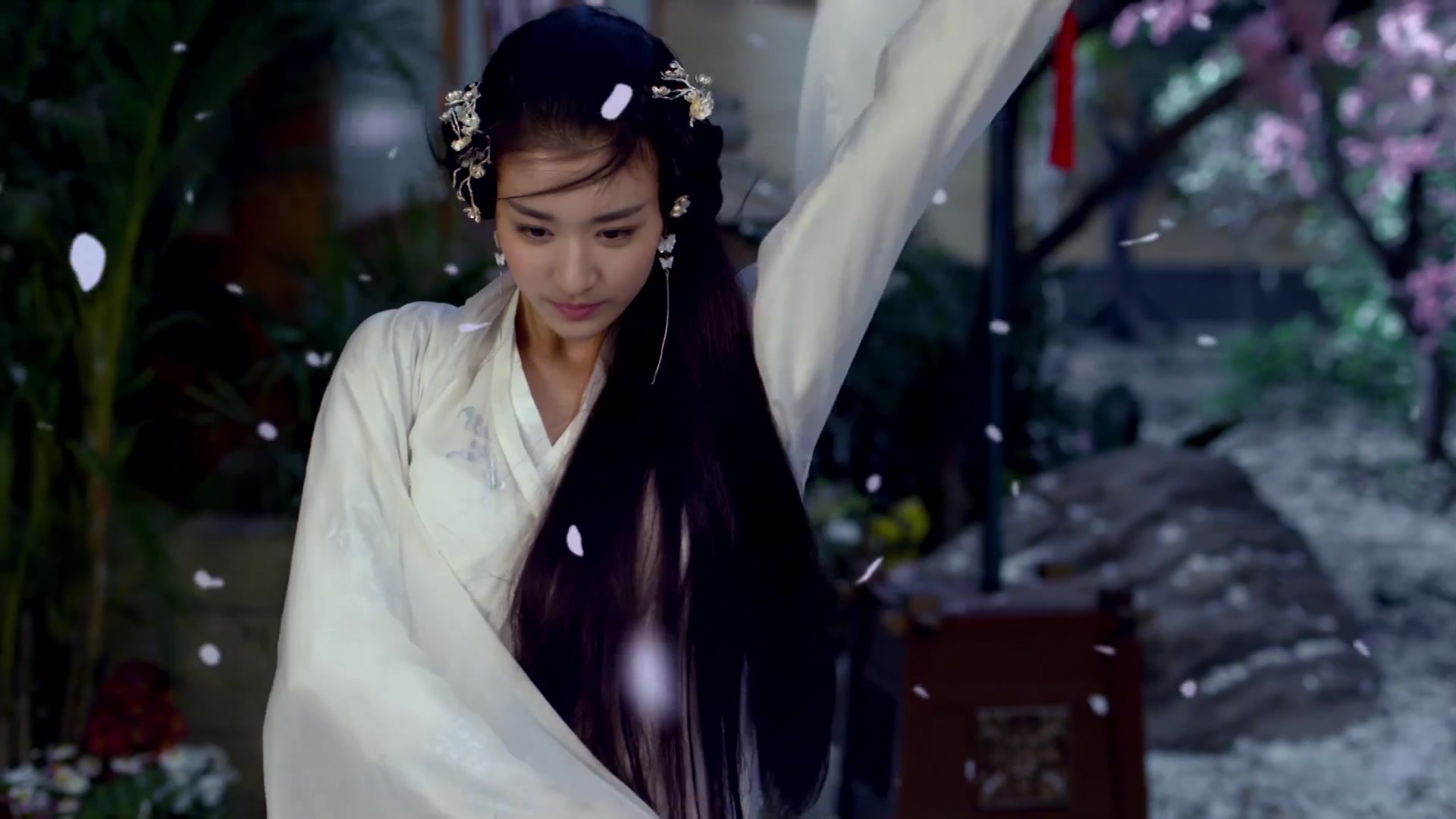 【将军在上】 柳惜音跳舞