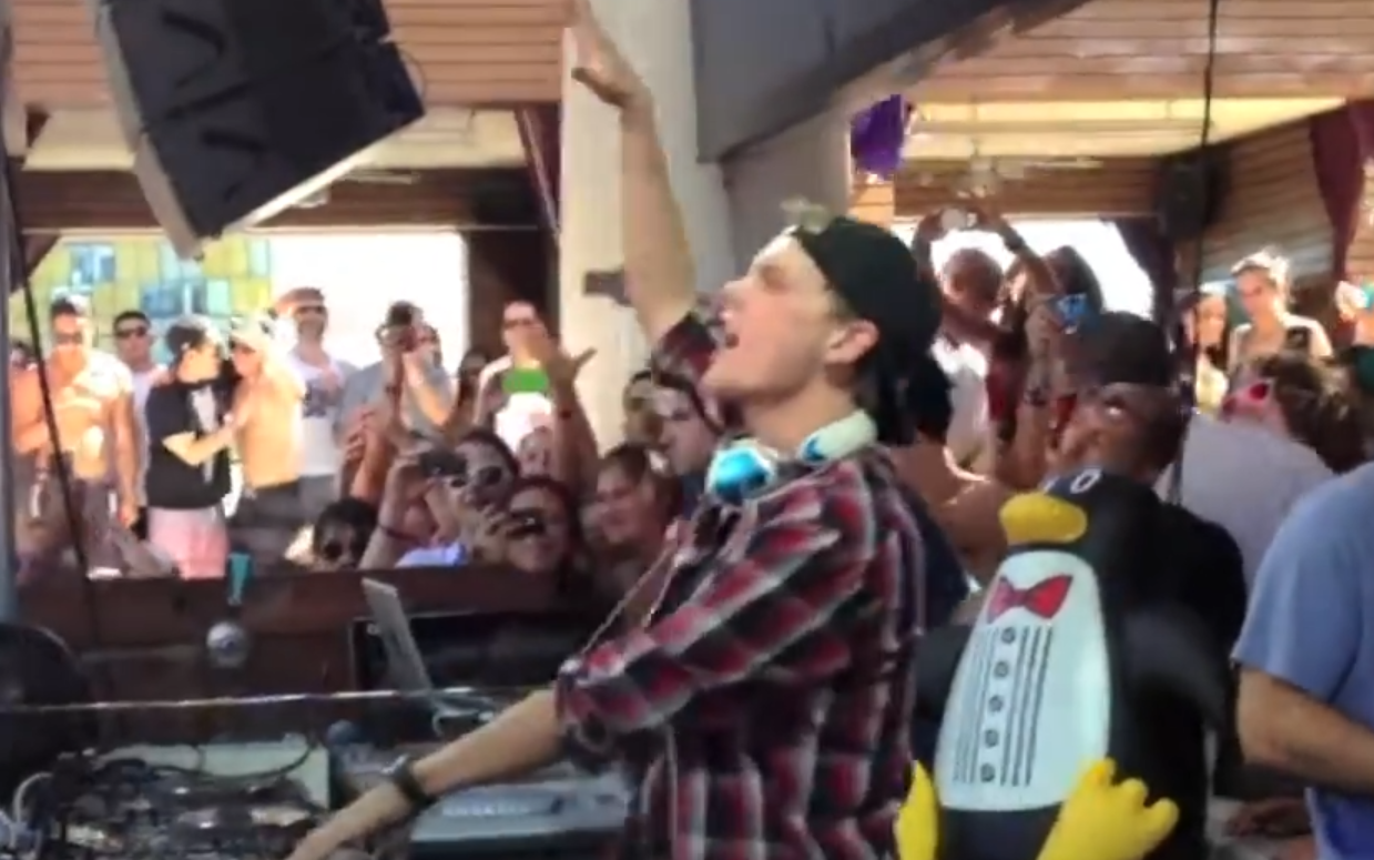 [图]【Avicii 稀有现场】at Marquee Dayclub Las Vegas - Labor Day Weekend 2012