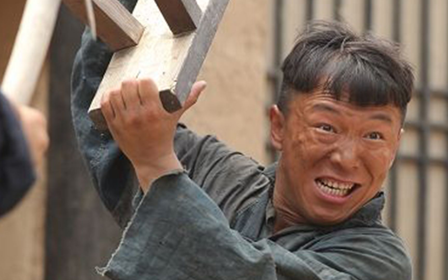 明星变农民工,王宝强的搞笑,黄渤的逼真,周星驰的却让人心疼