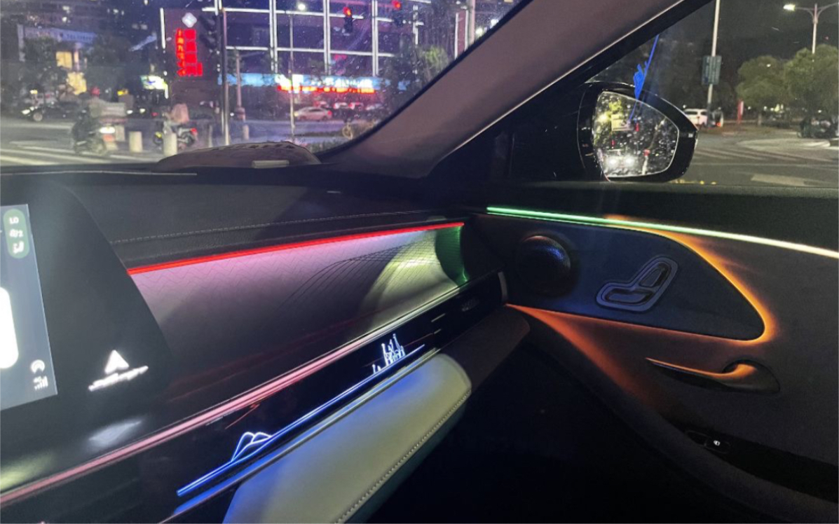 艾瑞泽8氛围灯效果优秀