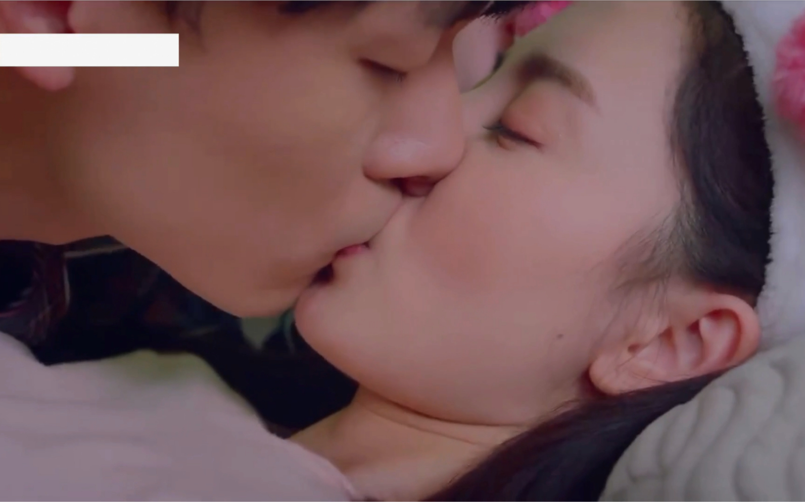 张雨剑许晓诺真的真的真的好能亲高甜吻戏cut