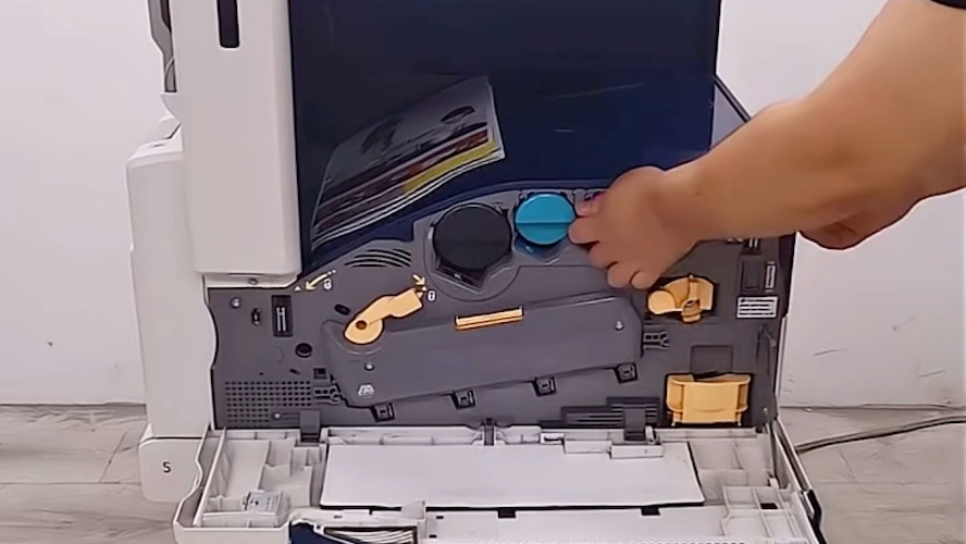 施乐3375更换墨粉盒