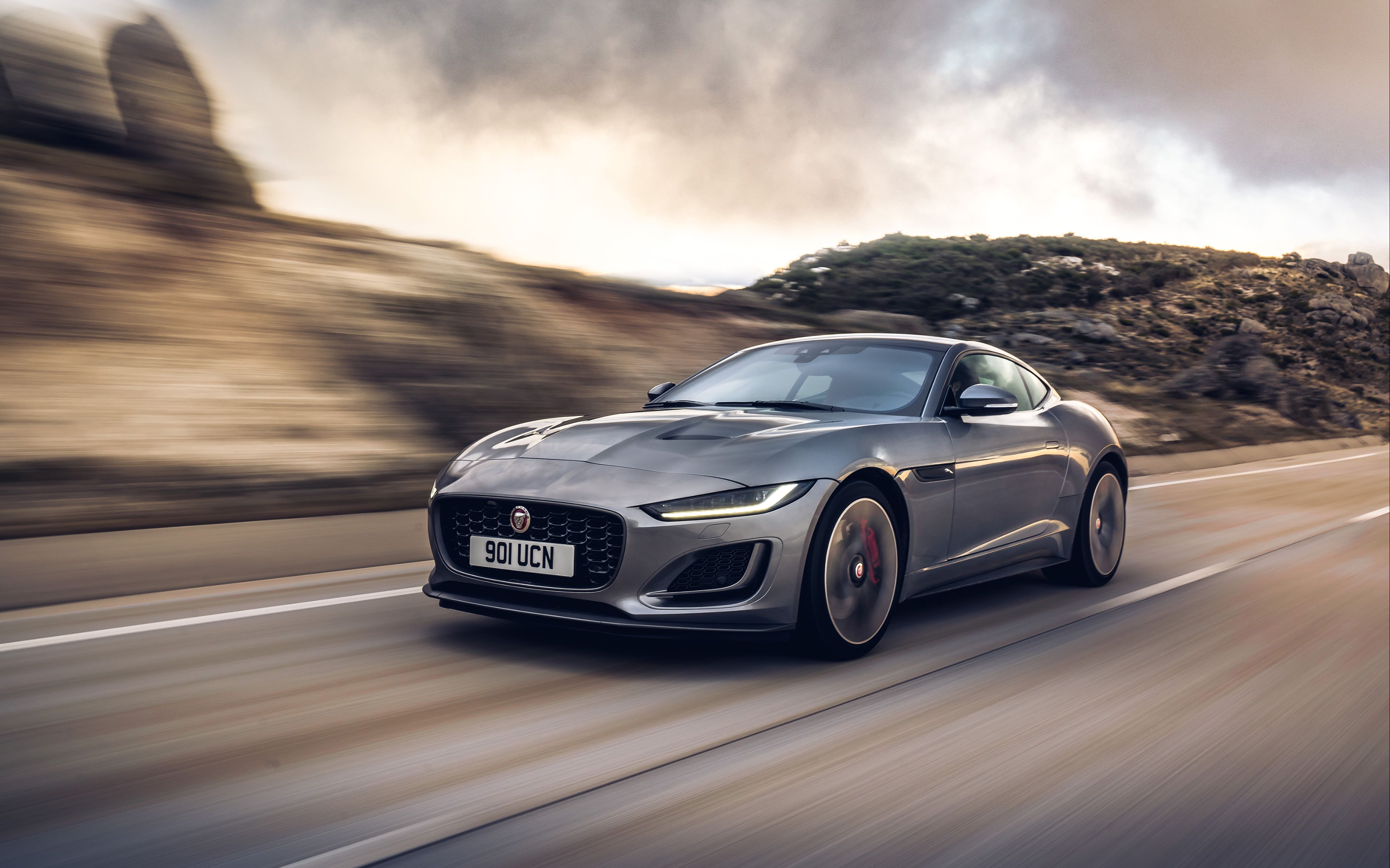 新款捷豹f-type,两种驱动形式,三款动力系统,四级动力输出_哔哩哔哩