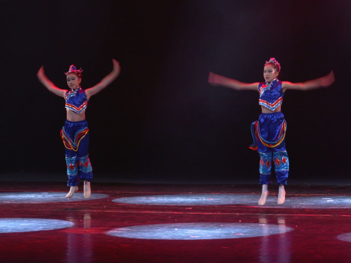 第七季"舞林萌主"精品少儿舞蹈(单双三组)选送节目:《同行》参演单位