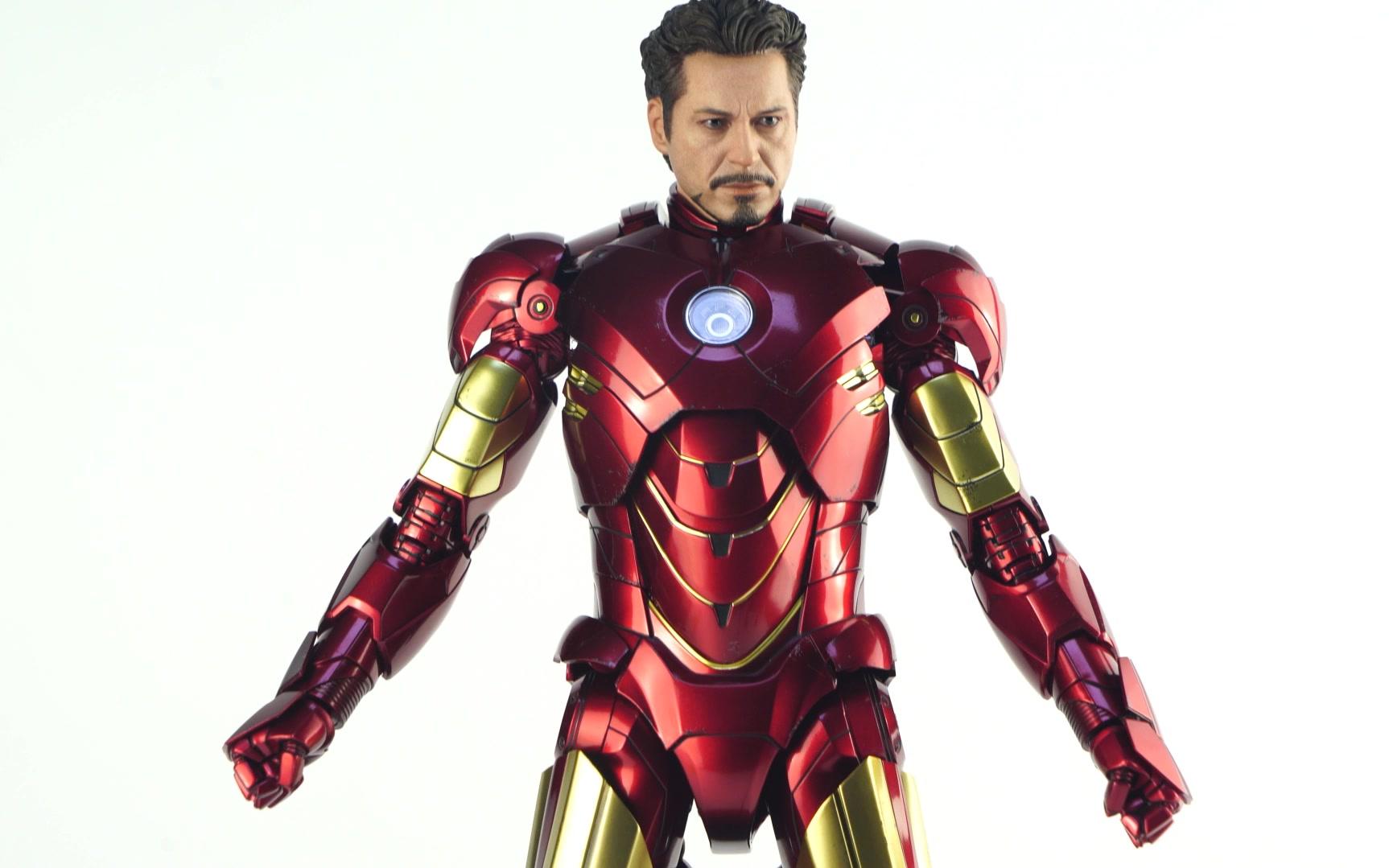 庄稼分享hottoys合金钢铁侠mk4带拆甲台套装开箱