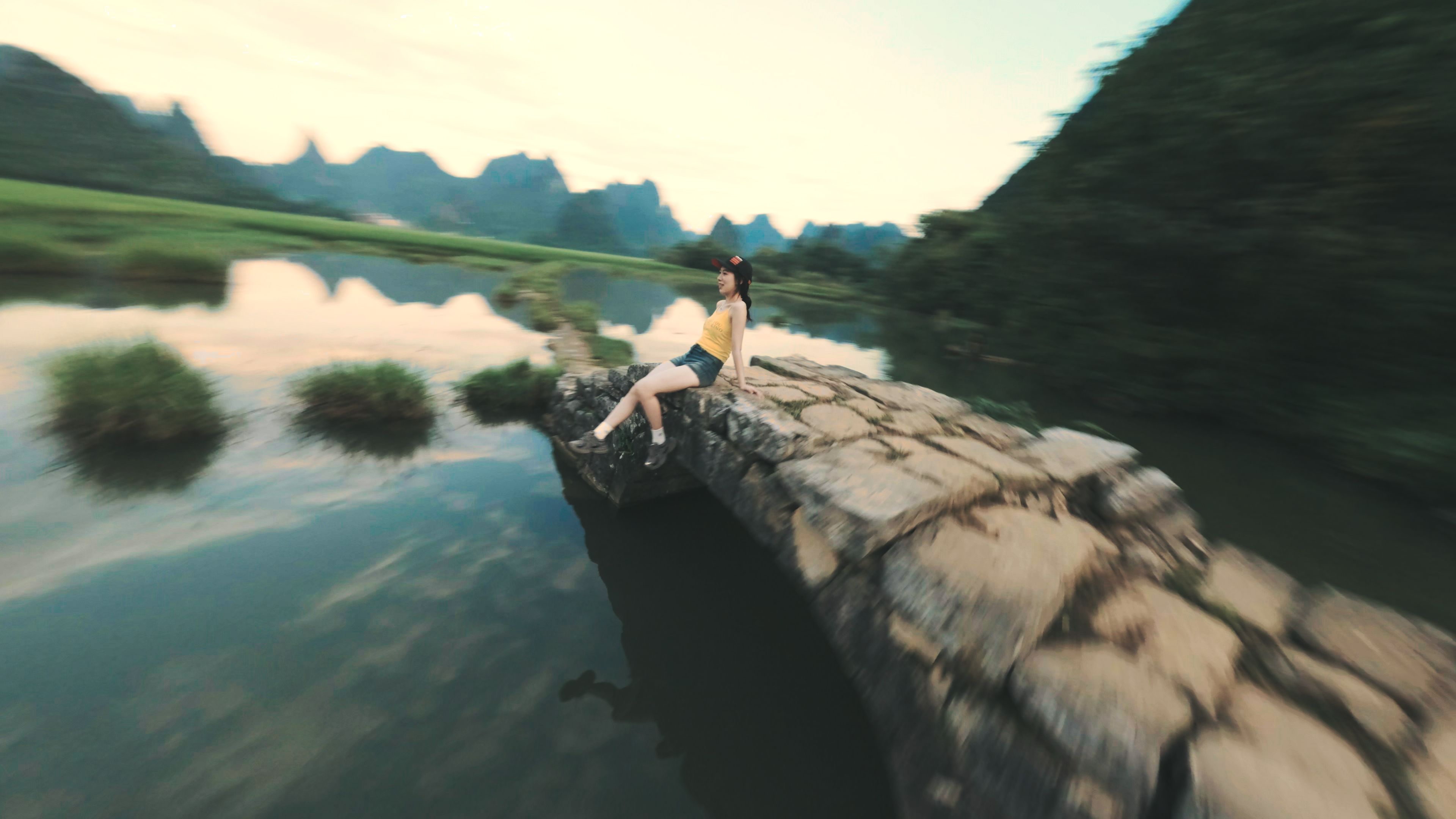 FPV穿越机飞跃在桂林山水之间 领略自然之美 | 穿越机超燃旅拍