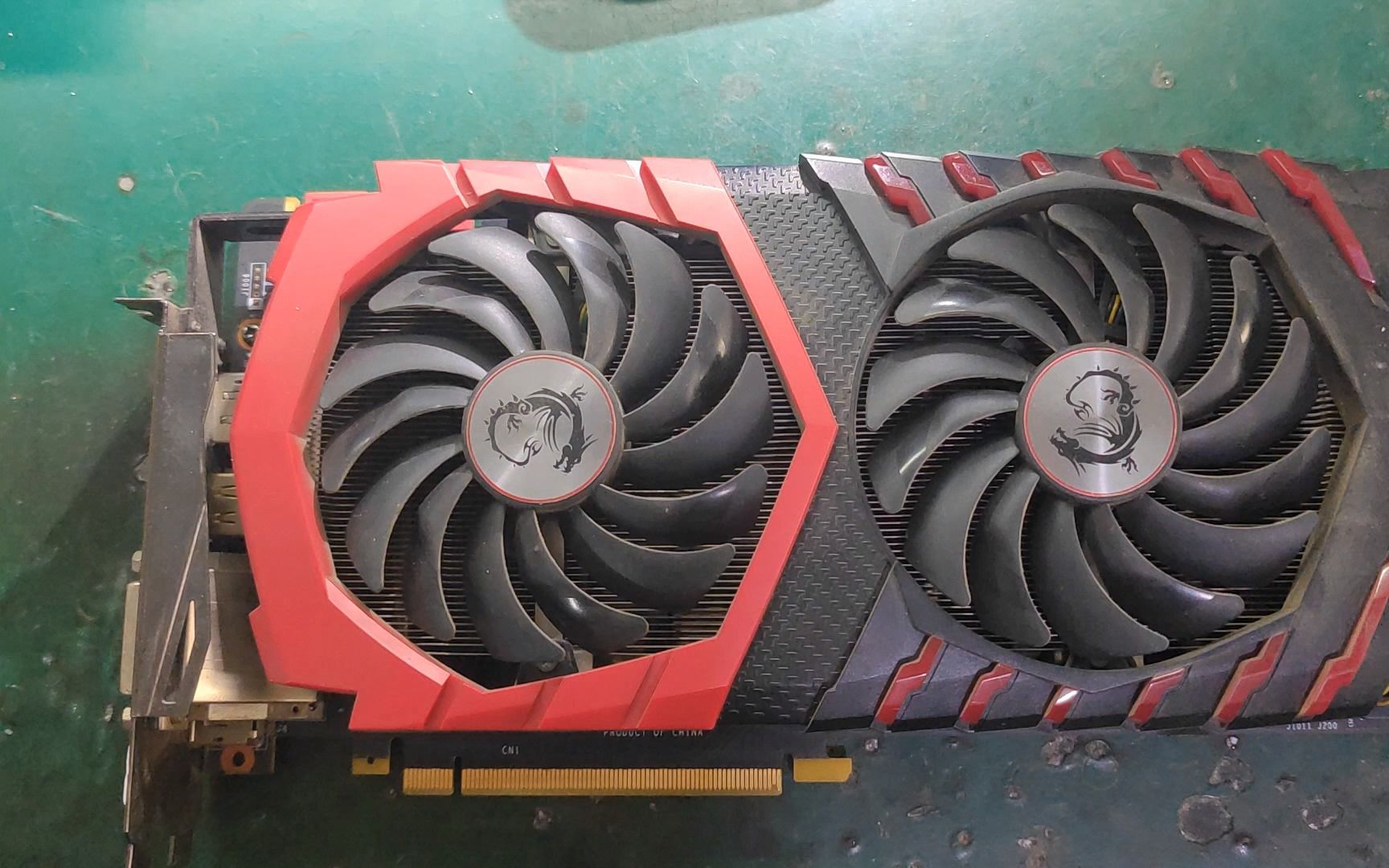 微星红龙1070显卡,进系统黑屏跑测试卡屏闪退,来分析一下什么原因导致