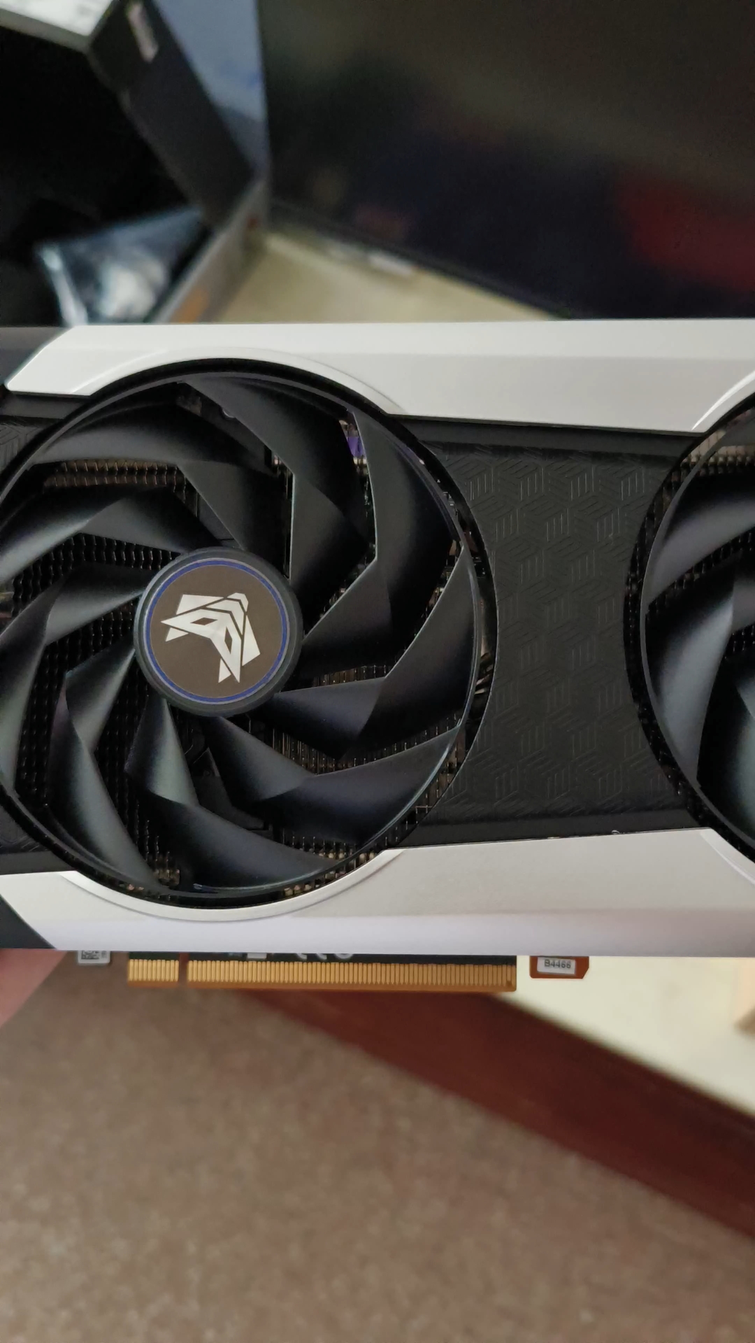 蓝宝石6650xt超白金简单上手,不愧是顶级非公,做工真的很好