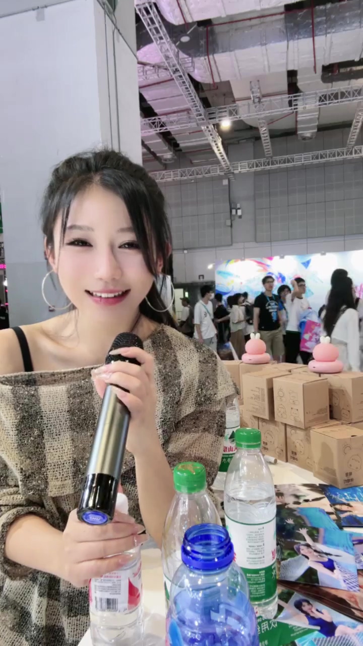 「小深深儿」☆ 2024-07-12 录播 bw