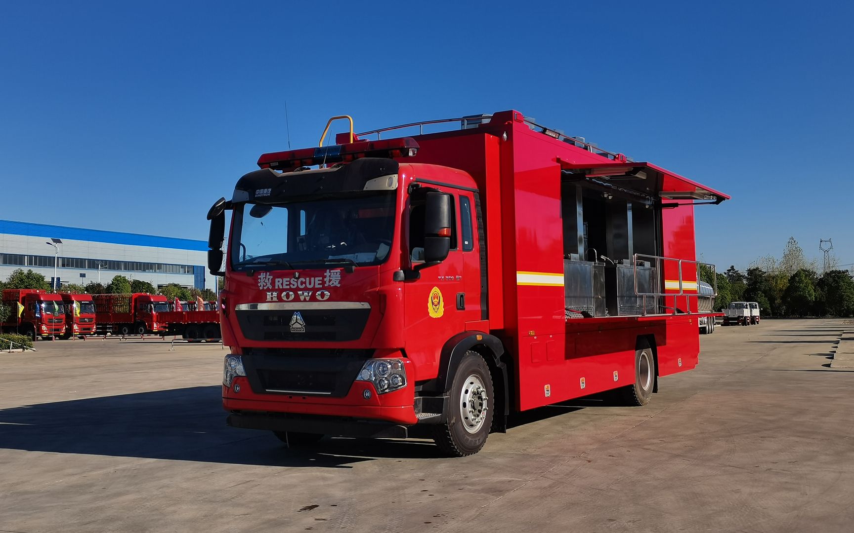 大型炊事保障车