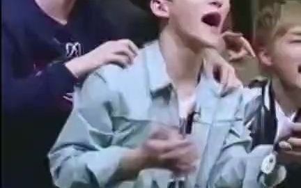 [图]韩国男神天团 - EXO D.O.生Live实力：《Growl》这段成员们唱的都很好，D.O.发挥的尤其绝