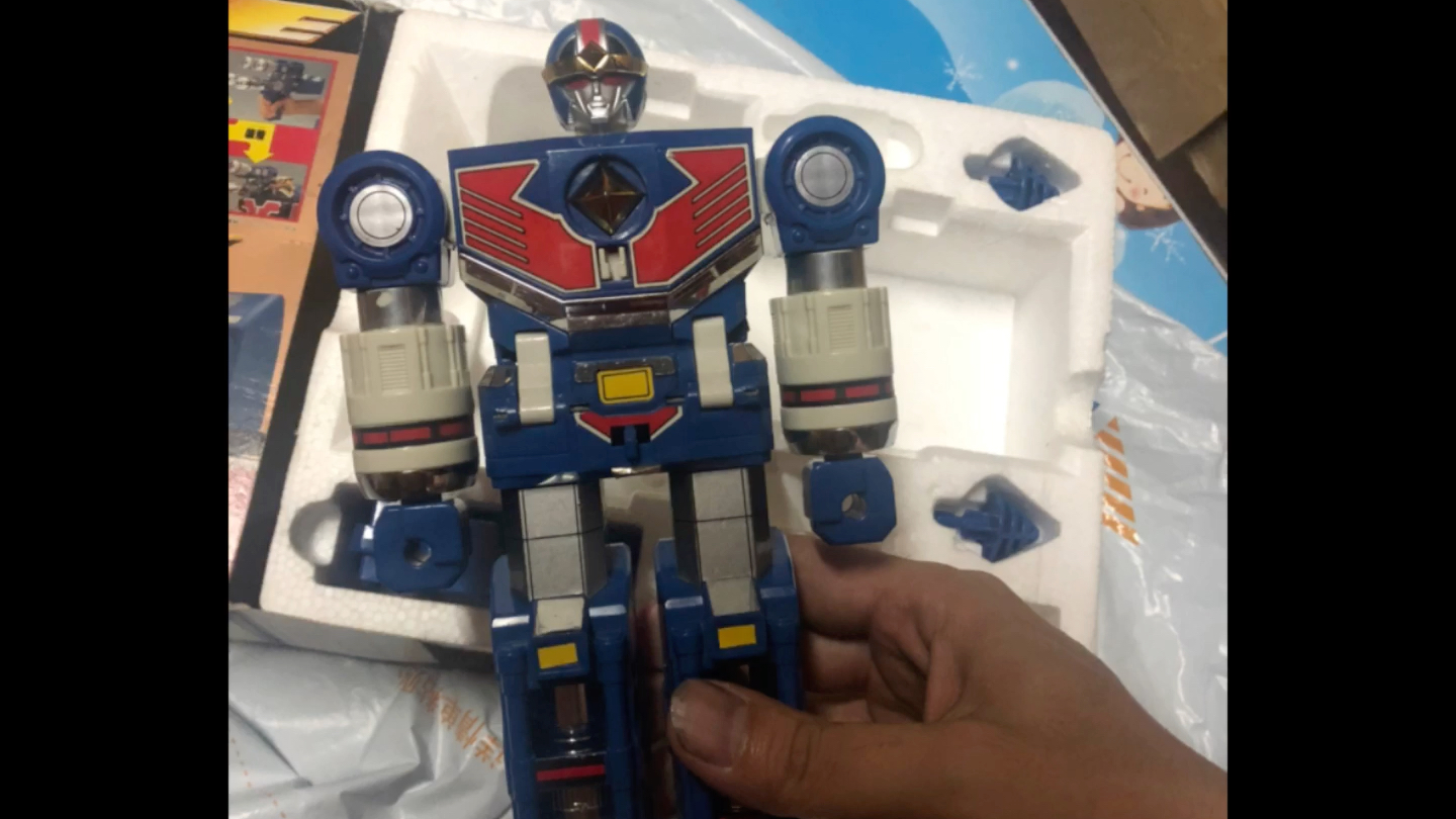 绝版鸟人战队dx,收集不容易