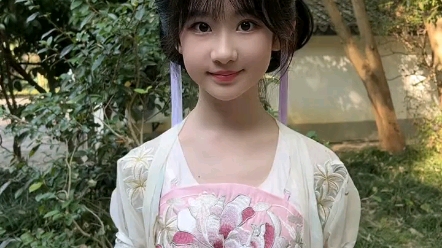 张熙唯:今天是汉服小仙女