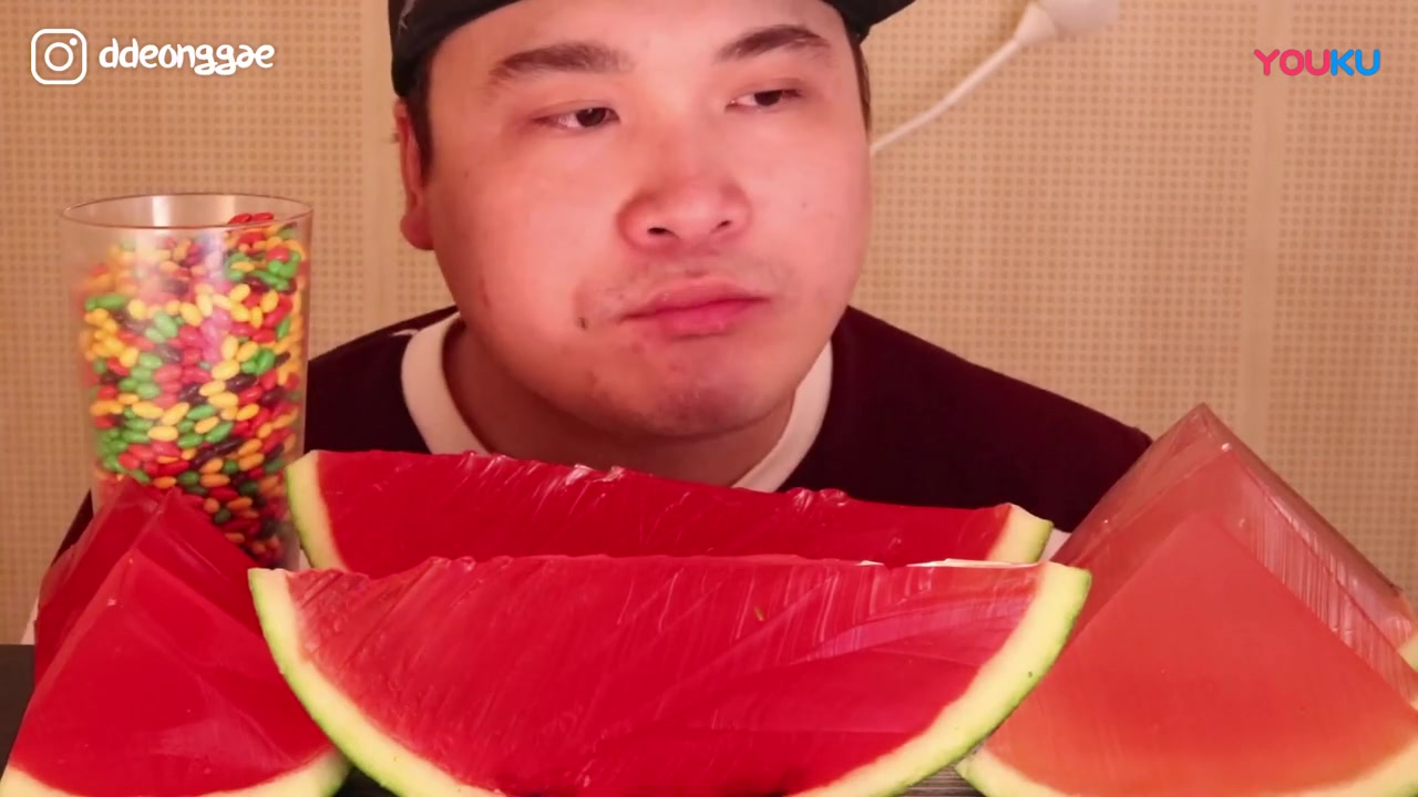 韩国donkey吃播彩虹糖西瓜果冻