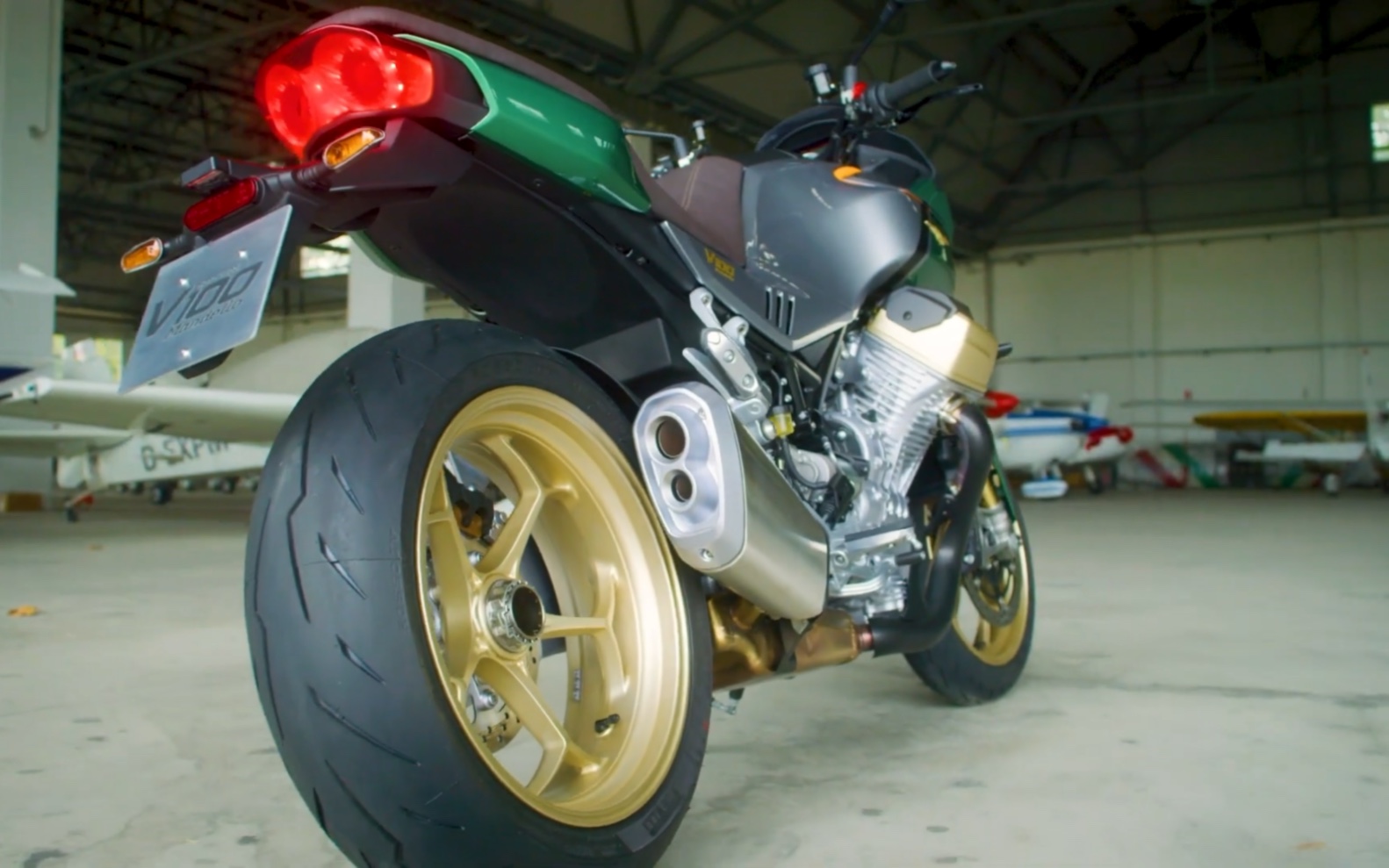 摩托古兹v100,可以期待