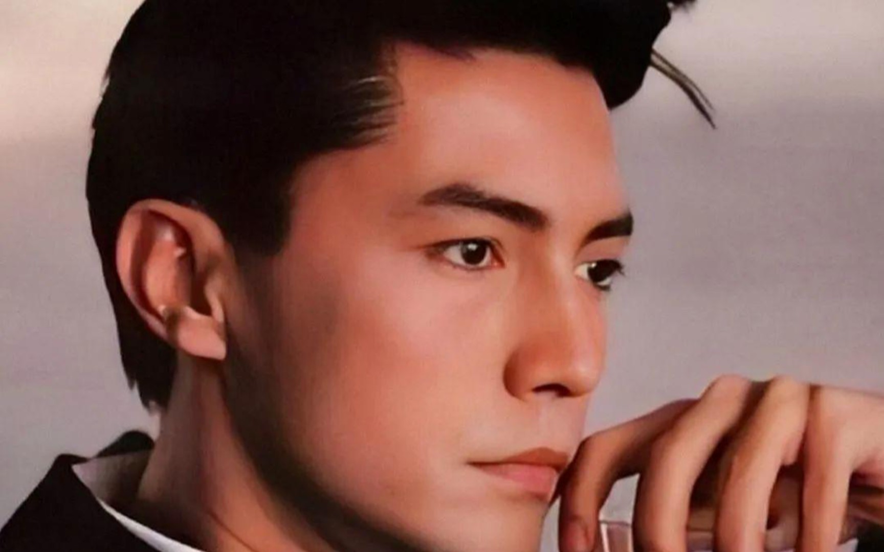 不愧为当年的亚洲洲草--尊龙