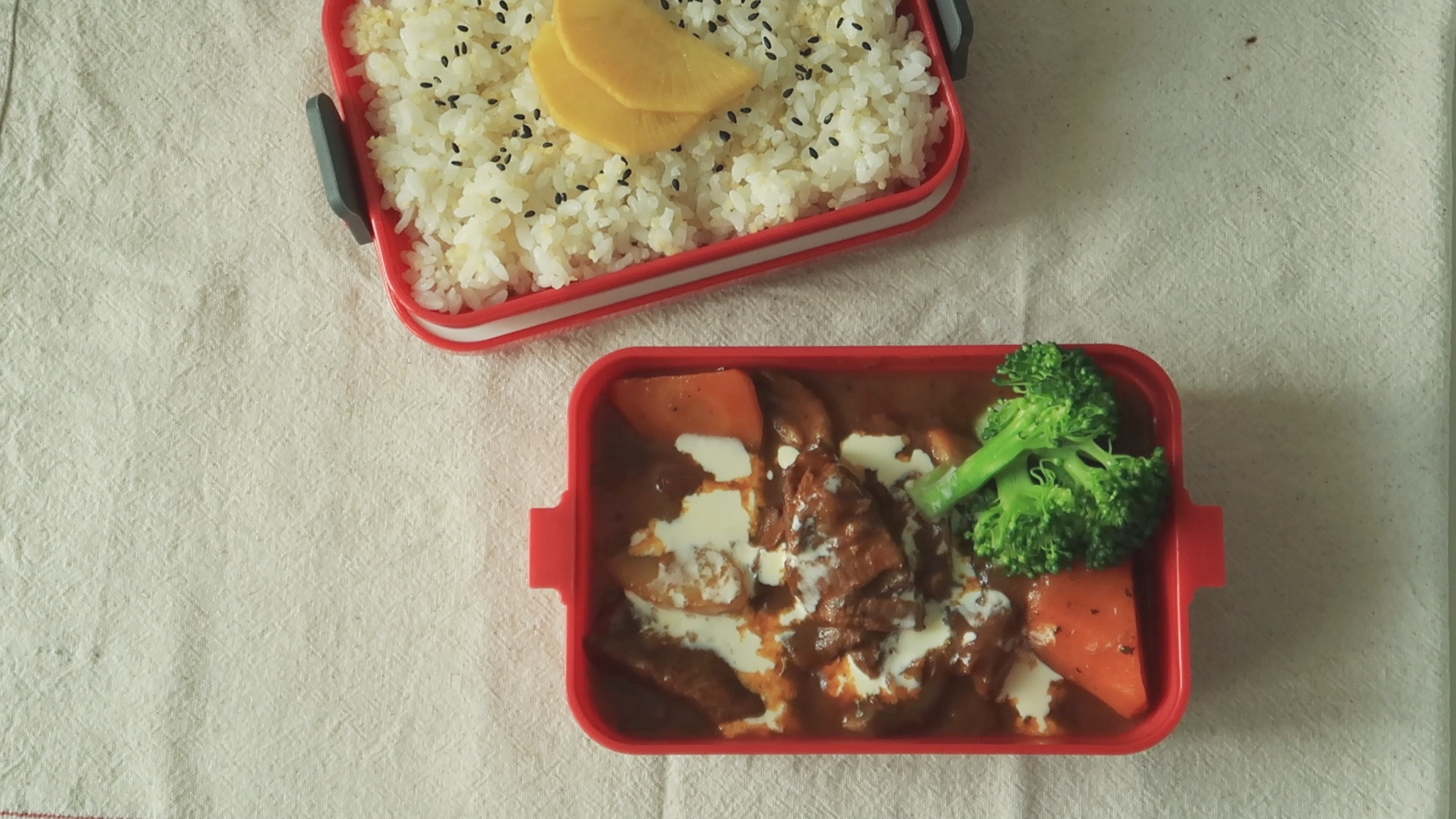 早上厨房 no.98| 红酒炖牛肉便当