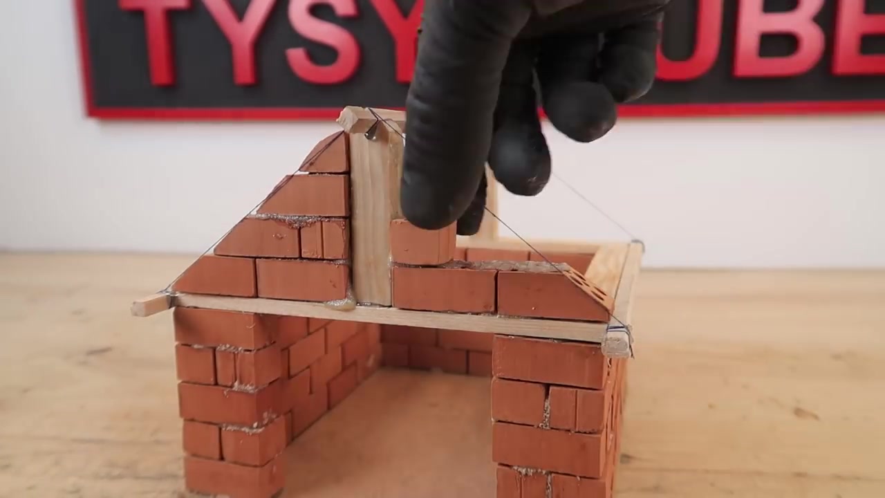 how to build a brick wall -bricklaying  reinfor