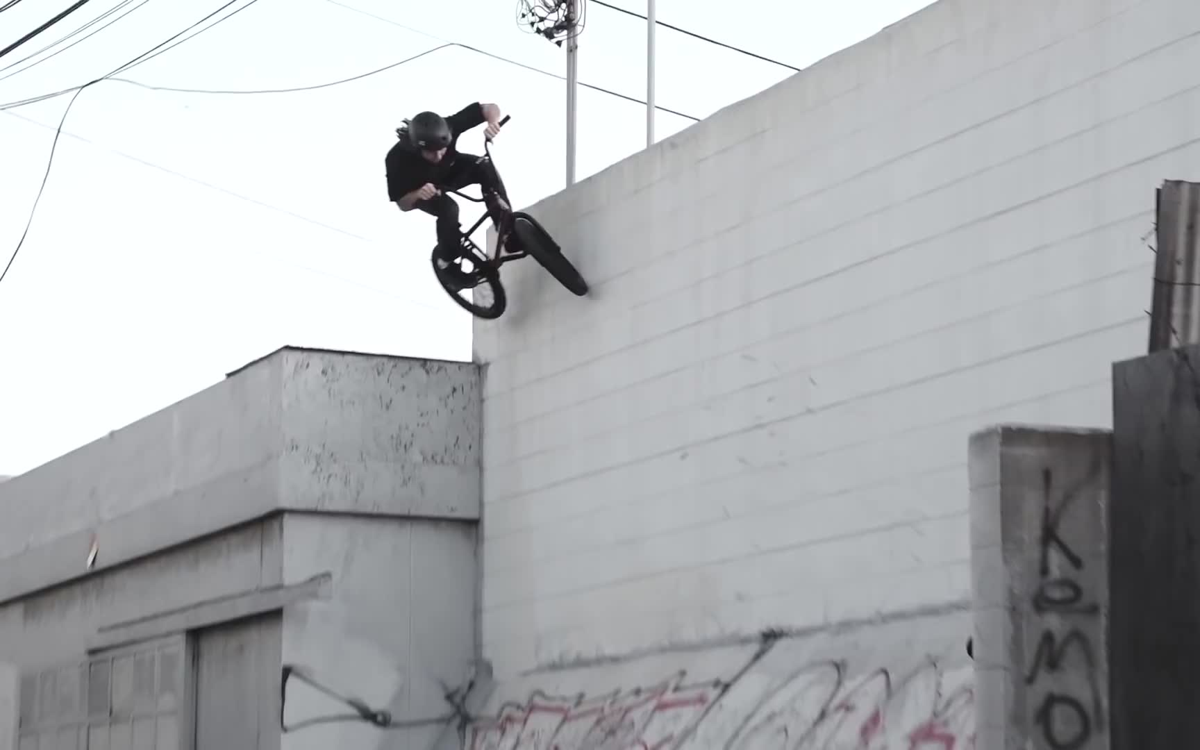 Vans BMX 呈献:丹尼斯ⷥŸƒ纳森 (Dennis Enarson) Right Here哔哩哔哩bilibili